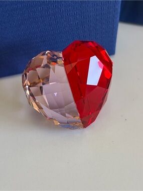 2012 Swarovski Crystal Love Heart Light Siam medium Gift Collectable Box RETIRED